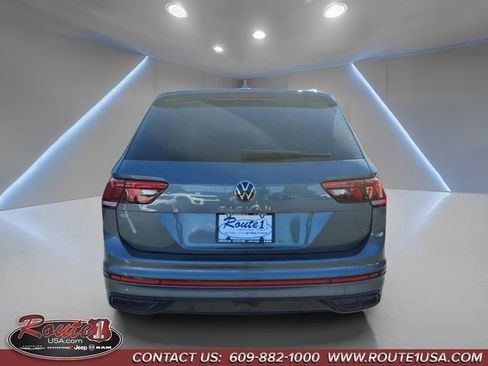 Used 2023 Volkswagen Tiguan SE R-Line FWD image 5
