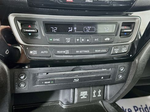 Used 2016 Honda Pilot Elite image 16