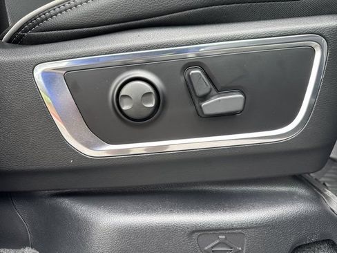 New 2026 RAM 1500 Laramie w/ Night Edition AWD/4WD image 13