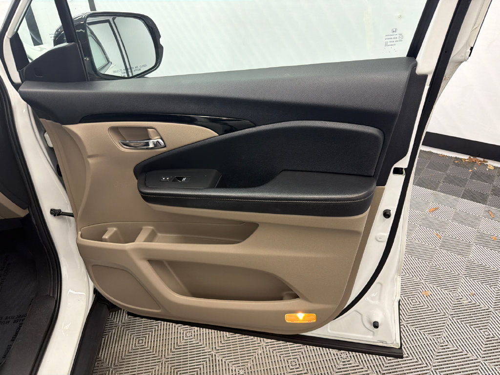 Used 2020 Honda Ridgeline RTL-E image 16