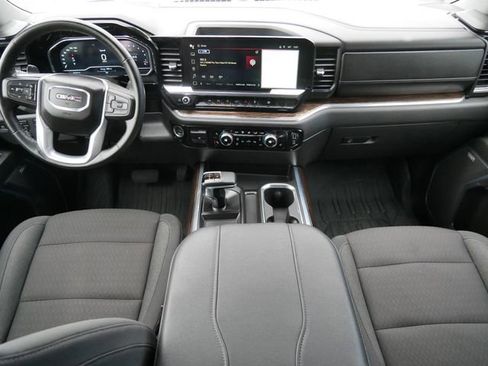 Used 2023 GMC Sierra 1500 Elevation w/ Preferred Package AWD/4WD image 10