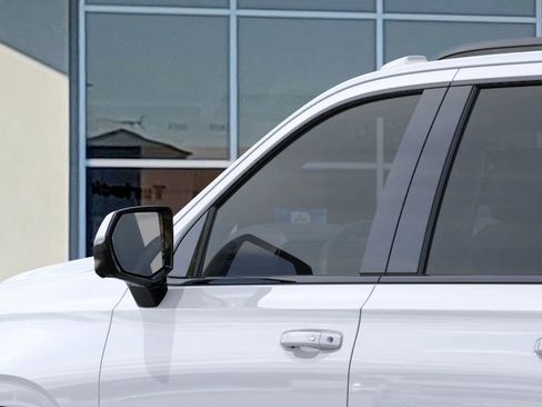 New 2026 Chevrolet Suburban RST image 12