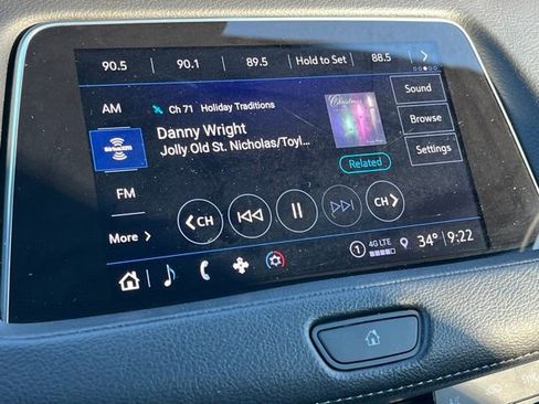 Used 2023 Cadillac XT4 Premium Luxury image 13