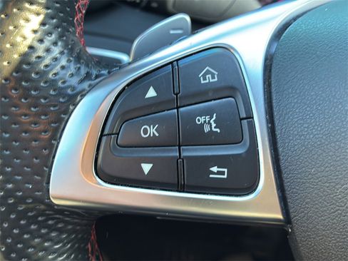 Used 2017 Mercedes-Benz C 300 Sedan image 33