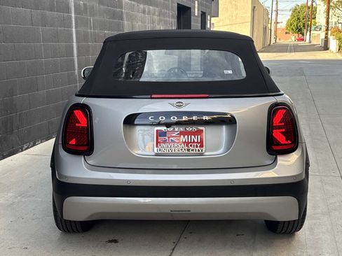 Used 2025 MINI Cooper Convertible image 3
