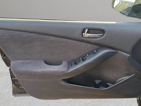 Used 2011 Nissan Altima 2.5 S w/ 2.5S Premium Audio Pkg image 12