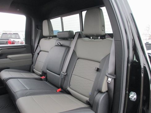 Certified 2025 Chevrolet Silverado 2500 ZR2 w/ ZR2 Bison Edition image 21