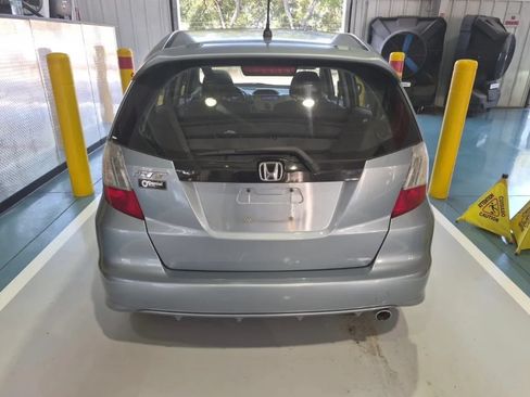 Used 2011 Honda Fit Sport image 4