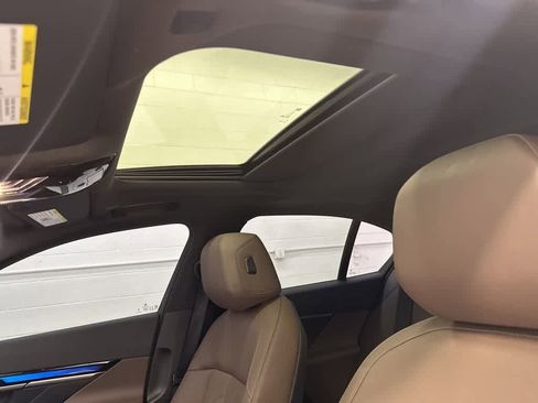 Used 2024 BMW i5 M60 w/ Premium Package image 11