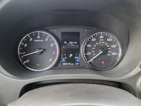 Used 2019 Mitsubishi Outlander LE image 17