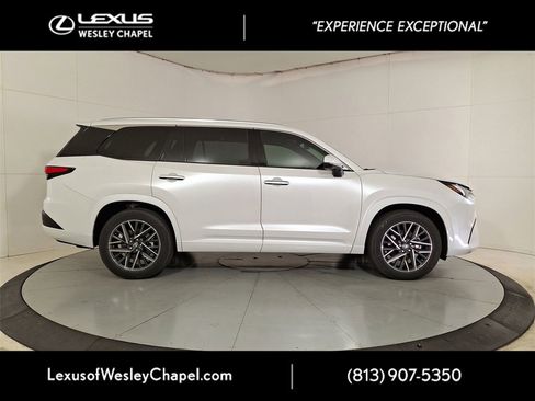 New 2026 Lexus TX 350 AWD image 2