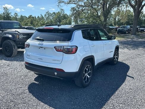 Used 2024 Jeep Compass Limited AWD/4WD image 5