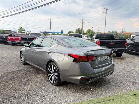 Used 2020 Nissan Altima 2.0 Platinum FWD image 7