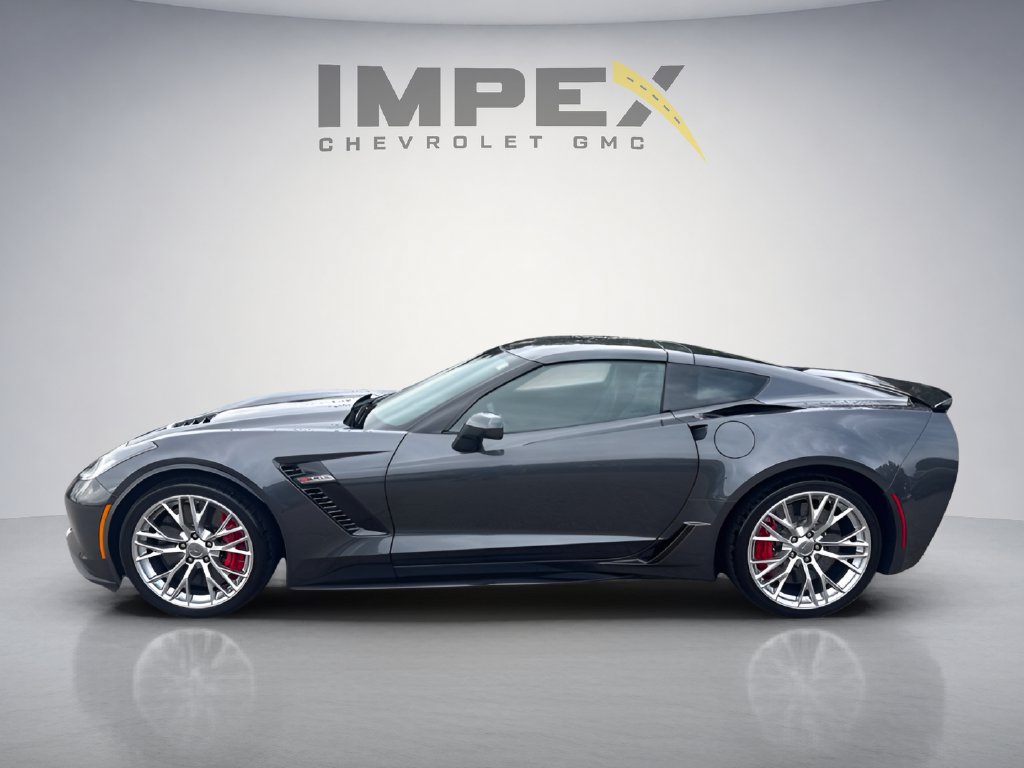 Used 2017 Chevrolet Corvette Z06 RWD image 2