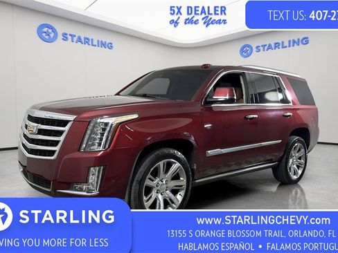 Used 2017 Cadillac Escalade Premium Luxury image 1