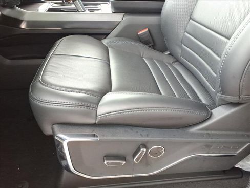 New 2025 Ford F150 Platinum w/ FX4 Off-Road Package image 28