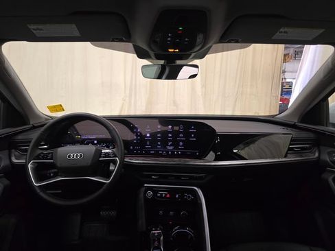 Certified 2025 Audi Q5 Premium Plus w/ Premium Plus AWD/4WD image 30