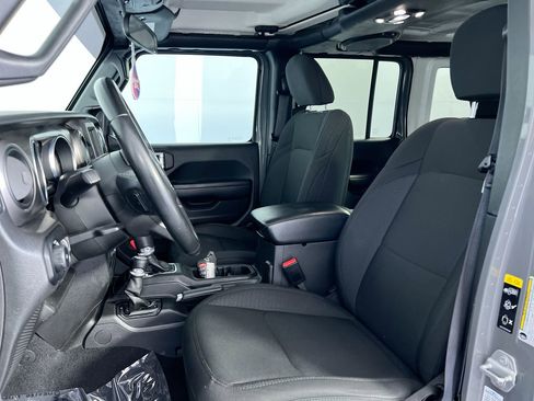 Used 2021 Jeep Wrangler Unlimited Sport image 12