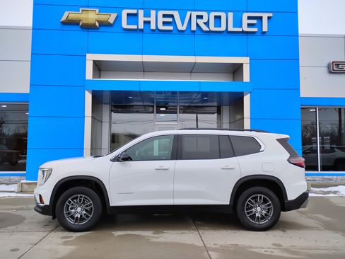 Used 2025 GMC Acadia Elevation image 32