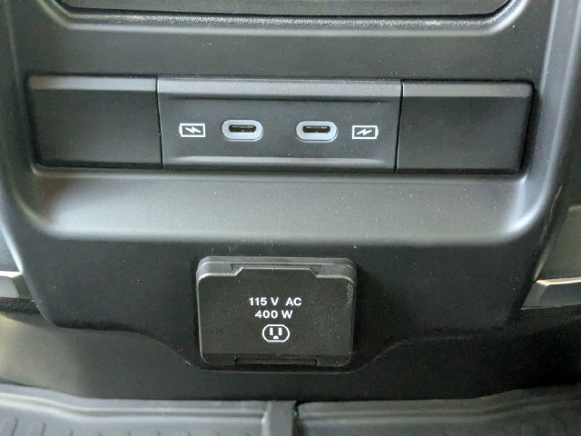 New 2026 RAM 3500 Big Horn AWD/4WD image 15
