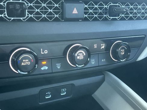 Used 2023 Honda Accord LX image 27