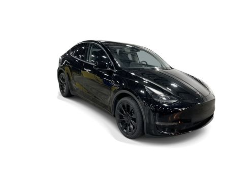 Certified 2023 Tesla Model Y Long Range AWD/4WD image 8