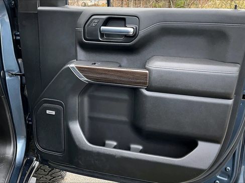 Used 2021 Chevrolet Silverado 1500 RST w/ Convenience Package II AWD/4WD image 21