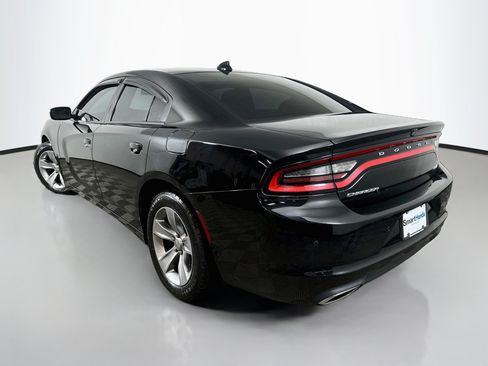 Used 2018 Dodge Charger SXT Plus w/ Driver Convenience Group RWD image 5