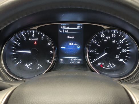 Used 2015 Nissan Rogue SL w/ SL Premium Package AWD/4WD image 17