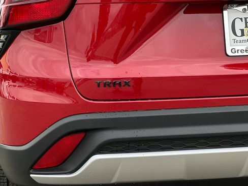 New 2026 Chevrolet Trax LT w/ Sunroof Package image 26