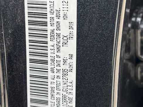 Used 2020 RAM 1500 Laramie image 40