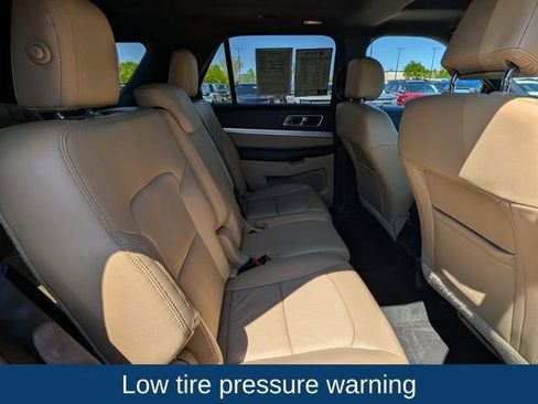 Used 2016 Ford Explorer XLT w/ Equipment Group 202A FWD image 28