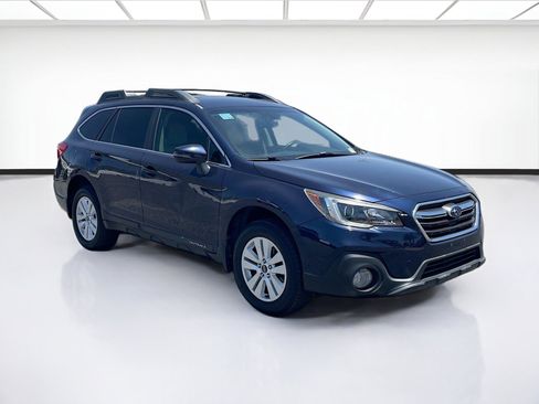 Used 2018 Subaru Outback 2.5i Premium AWD/4WD image 3