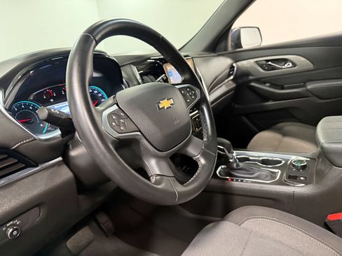 Used 2023 Chevrolet Traverse LT w/ LPO, Floor Liner Package AWD/4WD image 75