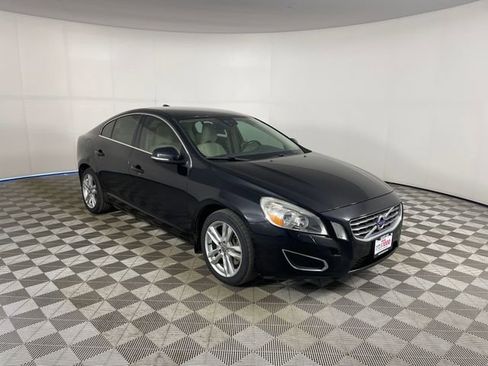 Used 2012 Volvo S60 T5 w/ Climate Pkg FWD image 24