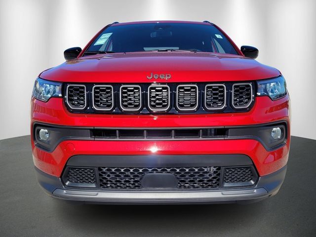 Used 2026 Jeep Compass Latitude AWD/4WD image 2