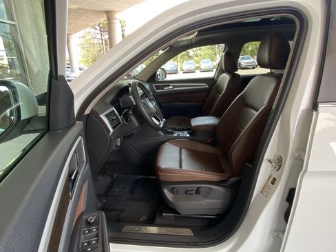 Certified 2023 Volkswagen Atlas SE w/ Panoramic Sunroof Package FWD image 36