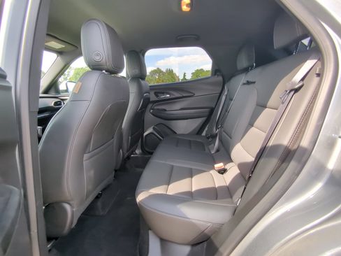 Used 2023 Chevrolet TrailBlazer ACTIV w/ Convenience Package FWD image 10