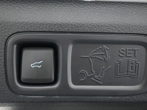 Certified 2024 Ford Expedition XLT RWD image 27
