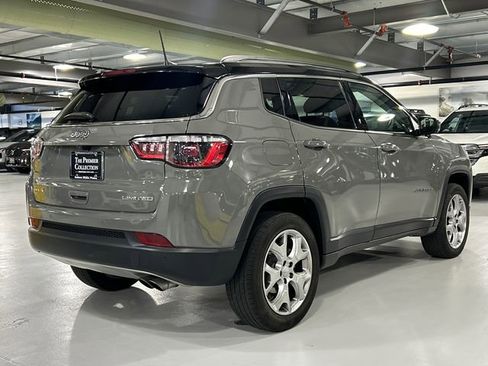 Used 2022 Jeep Compass Limited AWD/4WD image 2