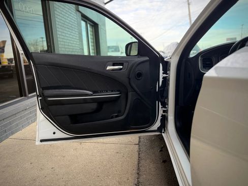 Used 2020 Dodge Charger SXT image 7