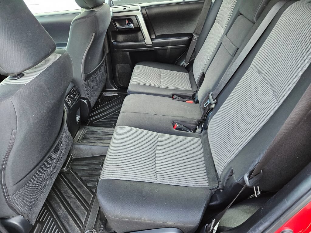 Used 2022 Toyota 4Runner SR5 AWD/4WD image 14