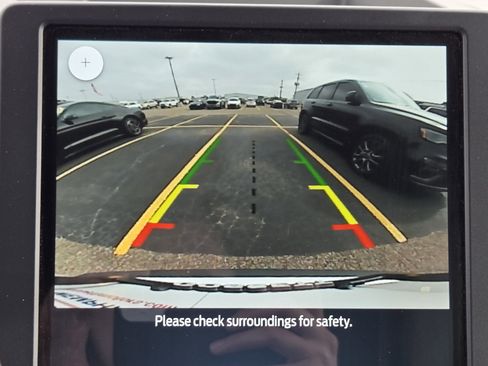 Used 2022 Ford Edge SEL image 13