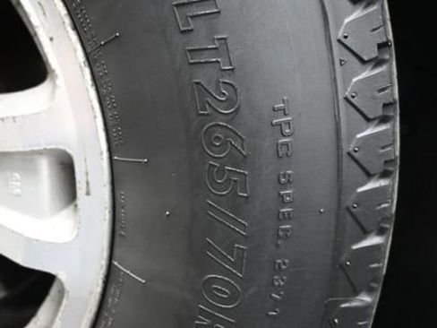 Used 2008 GMC Sierra 1500 SLE w/ Power Pack Plus AWD/4WD image 46