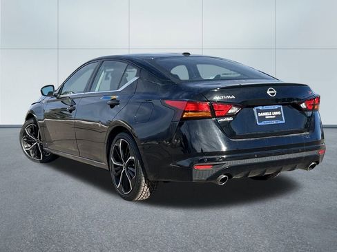 Used 2024 Nissan Altima 2.5 SR image 36