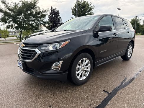 Used 2019 Chevrolet Equinox LT w/ Driver Convenience Package FWD image 1