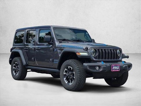Used 2024 Jeep Wrangler Unlimited Rubicon 4xe w/ Technology Group AWD/4WD image 3