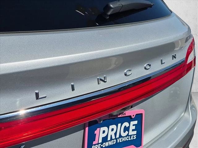 Used 2016 Lincoln MKX Select w/ Select Plus Package FWD image 12