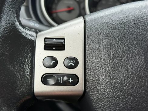 Used 2009 Nissan Versa Sedan w/ Convenience Pkg FWD image 28