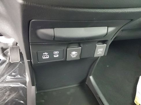 New 2026 Honda Odyssey Touring image 19